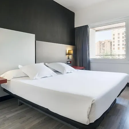 Ilunion Romareda Hotel