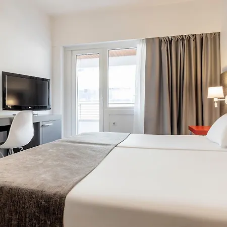 Ilunion Romareda Hotel 4*