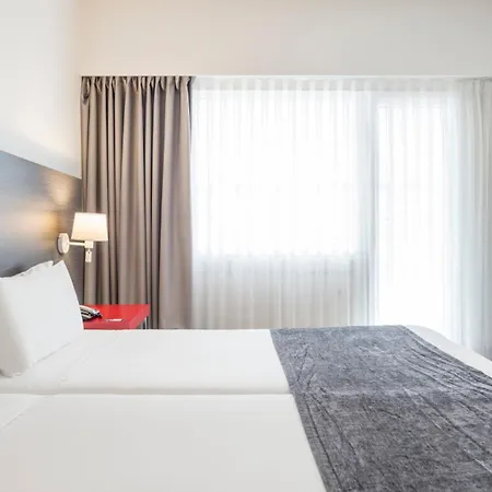 Ilunion Romareda 4* Zaragoza