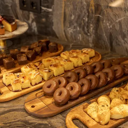 伊鲁尼翁罗曼瑞达酒店 酒店 4*