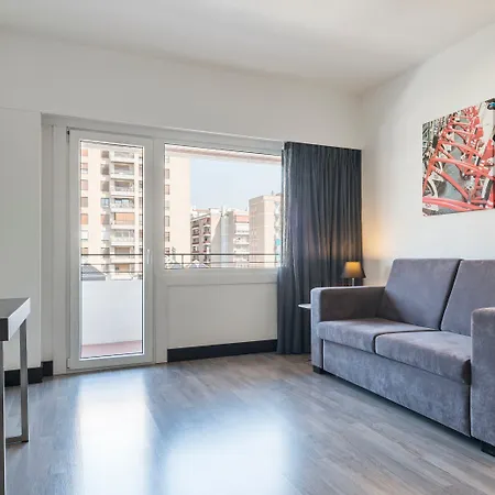 Otel Ilunion Romareda Zaragoza