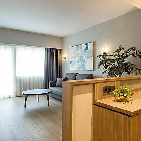 Szálloda Ilunion Romareda 4*