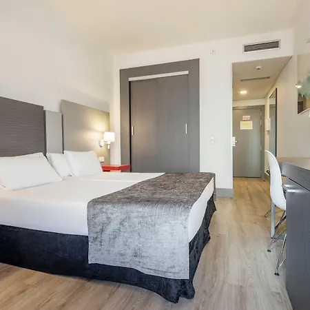 Szálloda Ilunion Romareda 4*