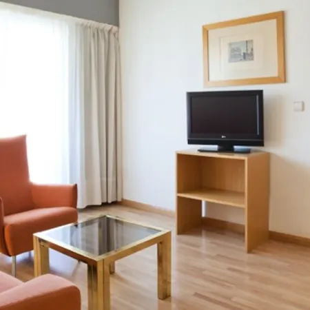 Hotel Ilunion Romareda