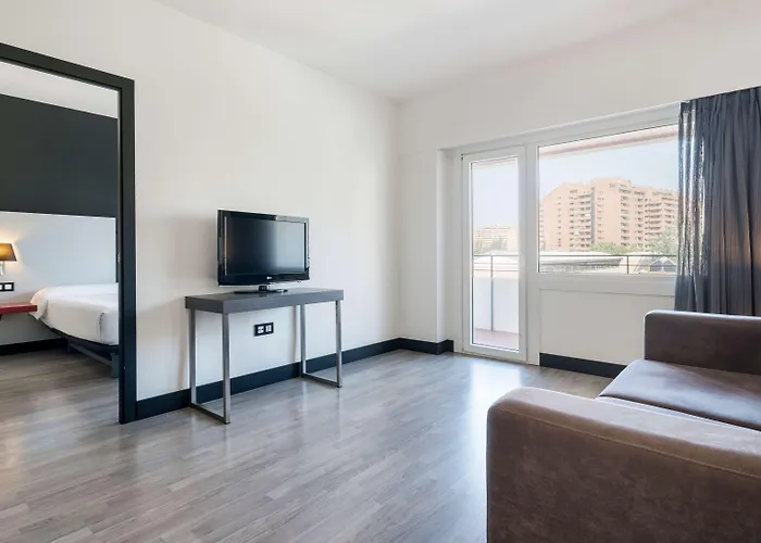 伊鲁尼翁罗曼瑞达酒店 酒店