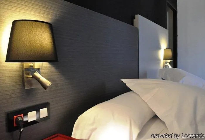 Ilunion Romareda Hotel 4*