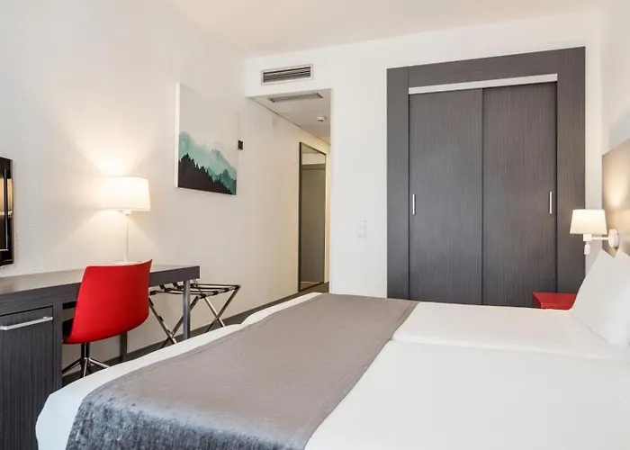 伊鲁尼翁罗曼瑞达酒店 酒店 萨拉戈萨