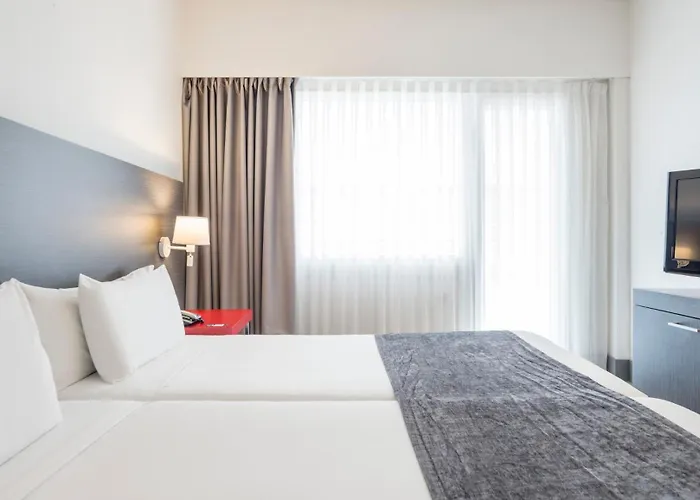 Ilunion Romareda 4* Zaragoza