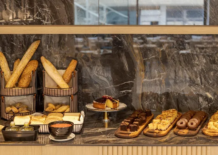 Ilunion Romareda ホテル