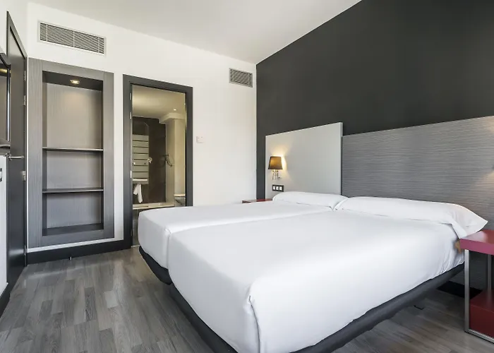 Ilunion Romareda ホテル 4*