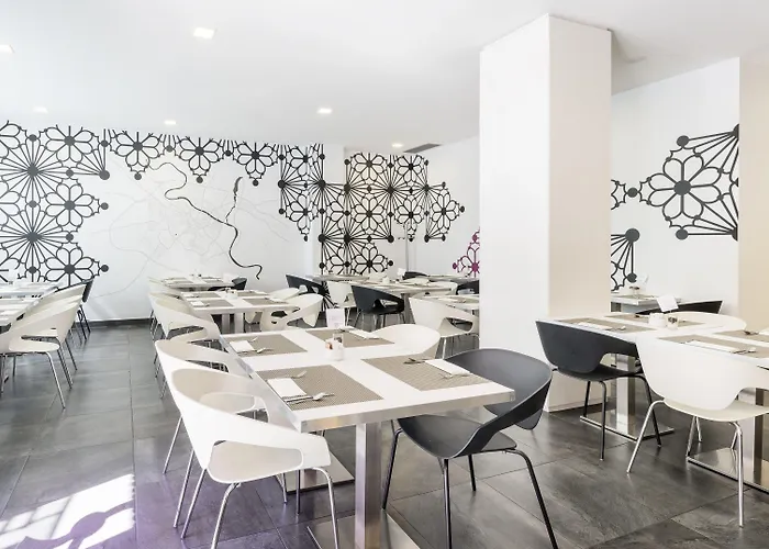 伊鲁尼翁罗曼瑞达酒店 酒店