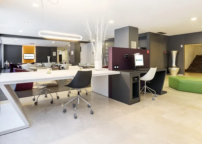 Ilunion Romareda ホテル サラゴサ