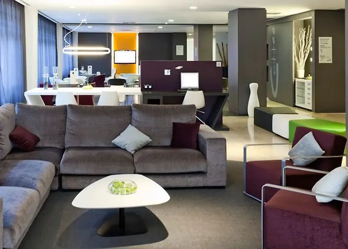 ホテル Ilunion Romareda サラゴサ